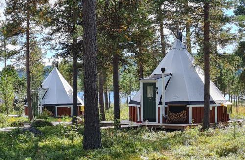 Jukkasjarvi Cabin | Reindeer Lodge