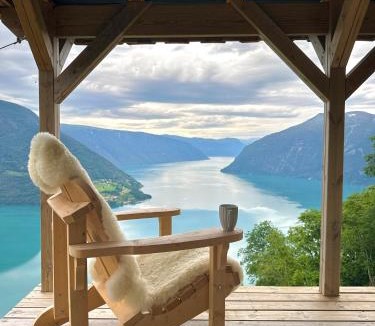 Luster Cabin | Raaum Gard, hytte 2