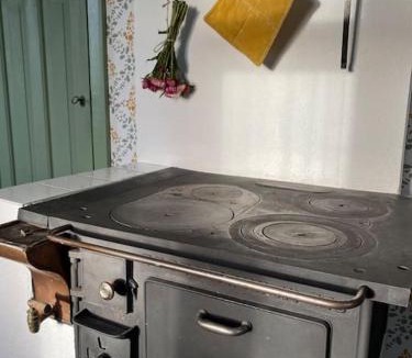 Kopparnas House | Charmig stuga på bondgård