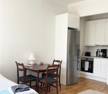 Kallio Apartment | Bright one-room studio in the heart of Kallio