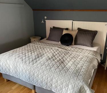 Hyltebruk Bed & Breakfast | Yaberg Affären