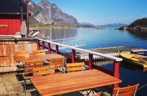 Henningsvaer Resort | Henningsvær Rorbuer