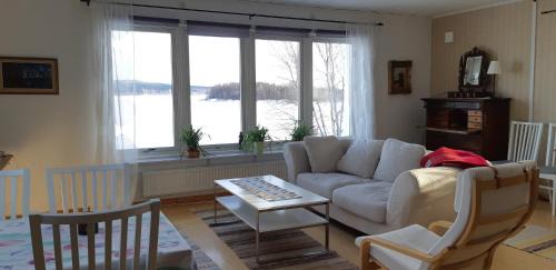 Karungi House | Nivagården