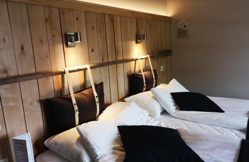 Unnaryd Hotel | Tiraholms hotell