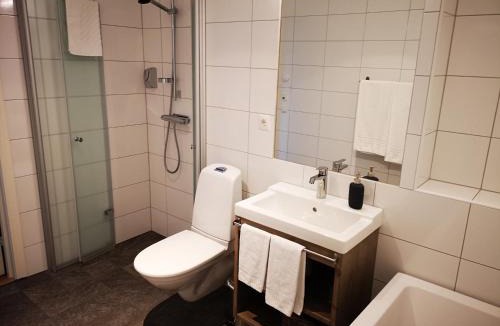 Unnaryd Hotel | Tiraholms hotell