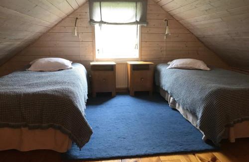 Axvall Bed & Breakfast | Sjöbacken Gård