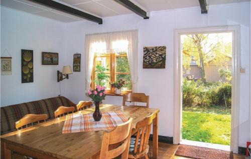 Gamla Staden-Sandskogen House | Three-Bedroom Holiday Home In Ystad
