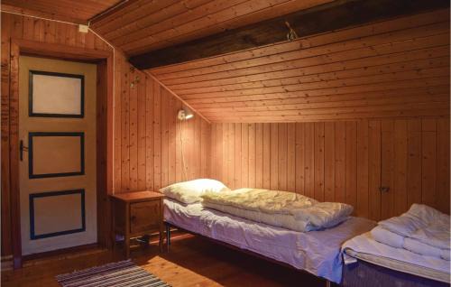 Arendal House | Amazing Home In Staubø With Wifi