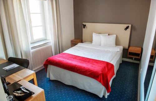 Storgardet-Tallasen-Tostero Hotel | Hotel Bishops Arms Strängnäs