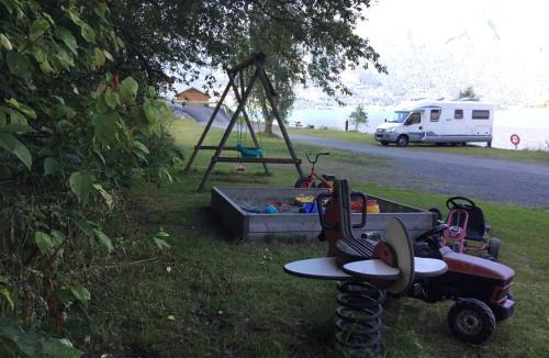 Olden Resort | Nesset Fjordcamping