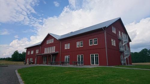 Unnaryd Hotel | Tiraholms hotell