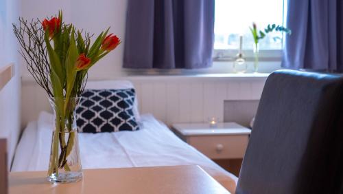 Vimmerby Hotel | Björkbackens Karaktärshotell