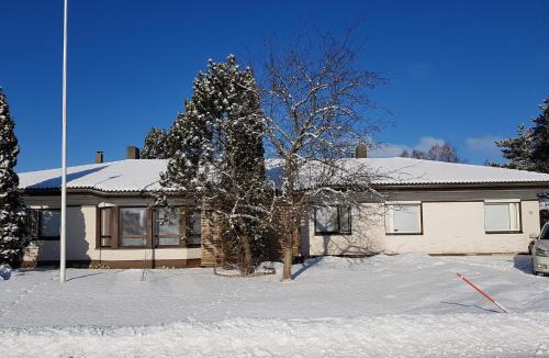 Nakkila Apartment | Tallitalo, Spacious and Peaceful Apartment in Nakkila