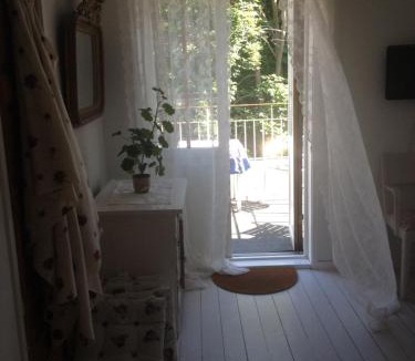 Aspet Bed & Breakfast | B&B Åvägen