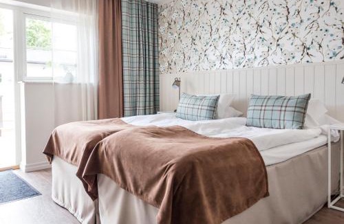 Stora Mellosa Hotel | Katrinelund Gästgiveri & Sjökrog