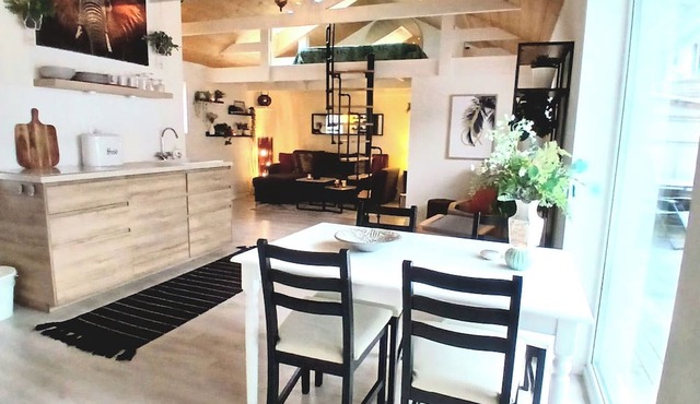 Romantic Lakeview Guesthouse in Swedish Nature
