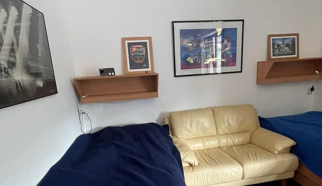 High Coust Inn - Hostel