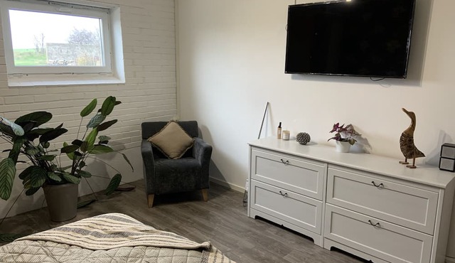 Alingsgård B&B - Spabad, bastu, gym, behandlingar & padelbana