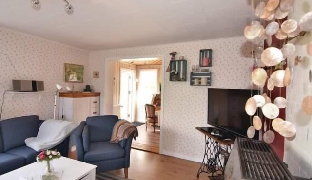 High-altitude holiday home with panoramic views in Hedekas