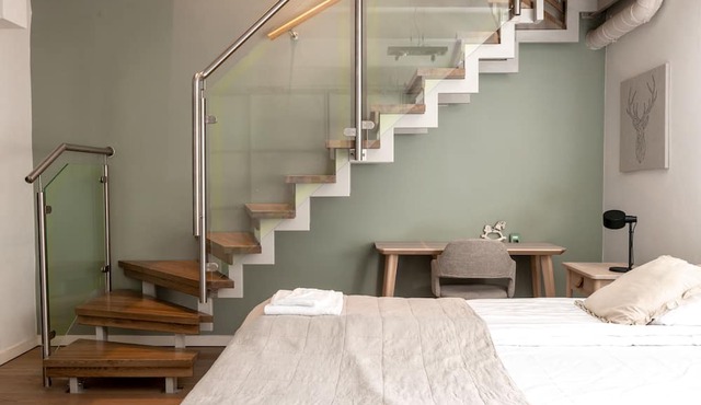 2ndhomes Unique 2-Story Home with Spa in Helsinki