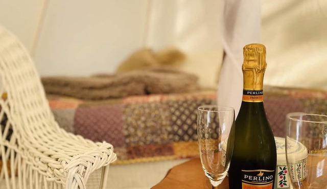 Tent Romantica, a b&b in a Luxury Glamping Style