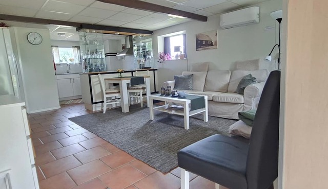 1 Bed Flat - Sleeps 3 - Pets - Parking - Wifi