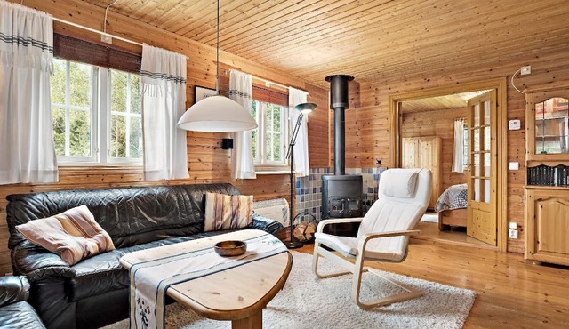 Idyllically situated, single-storey house with terrace