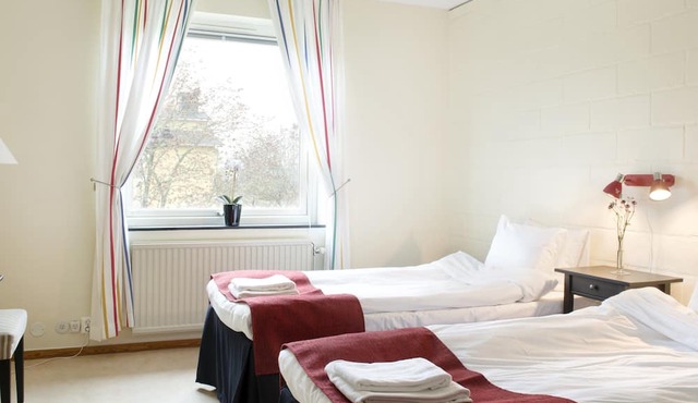 Ljungskile Folkhögskola Kurs & Konferens Hotell in Ljungskile