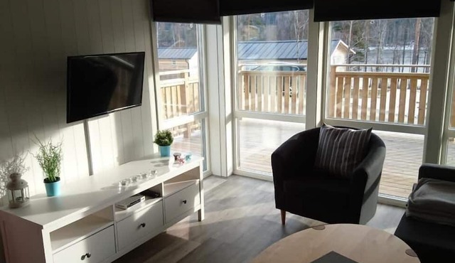 Beautiful house with terrace, barbecue and lake view