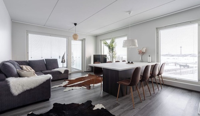 Luxurious Penthouse - Hot Tub & Sauna in Tampere