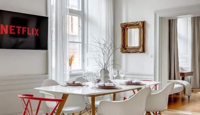 3BR in Gamla Stan by the Royal Palace