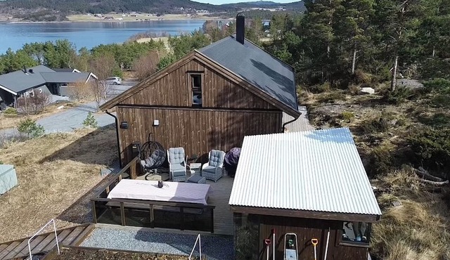 Koslig ny Hytte ved Havet in Møre og Romsdal