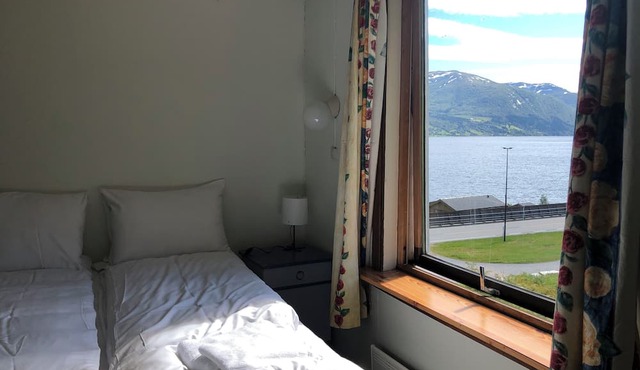 Jølster Lake View in Sunnfjord