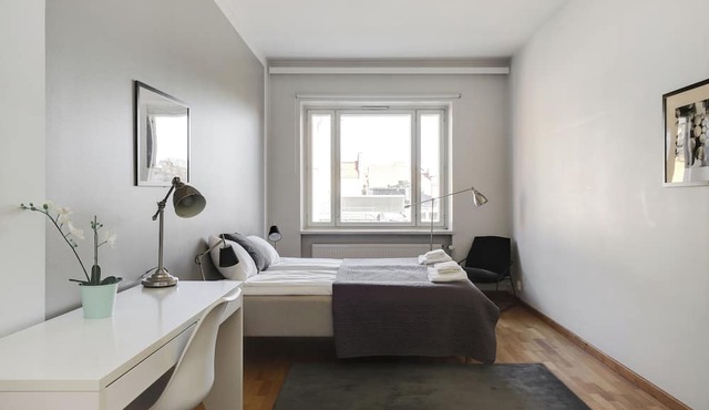Kotimaailma Aparthotel Kamppi 1BR with balcony in Helsinki