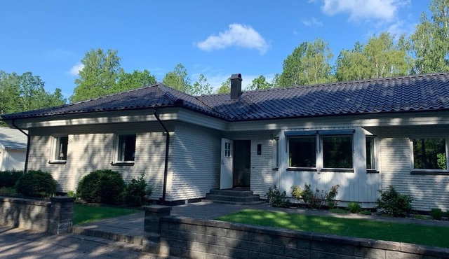 Geräumiger Ferienbungalow am Ortsrand von Lammhult, 100m vom See Entfernt in Lammhult