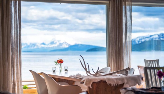 Yggdrasil Farmhotel Retreat, Spa & Yoga in Tromsø