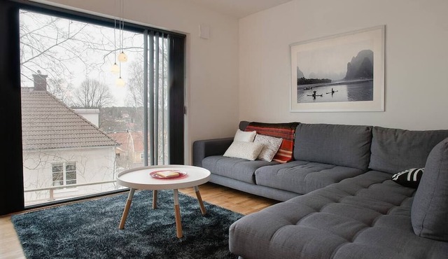 Modern townhouse on Arlanda - Stockholm metro line in Stockholms län