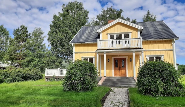 Tolles Ferienhaus in Torsby mit Großem Garten by Interhome