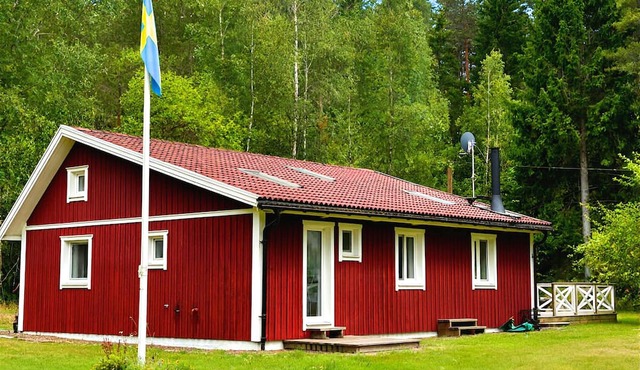 Hus Michel – Holiday Home in Lönneberga, Småland in Lönneberga