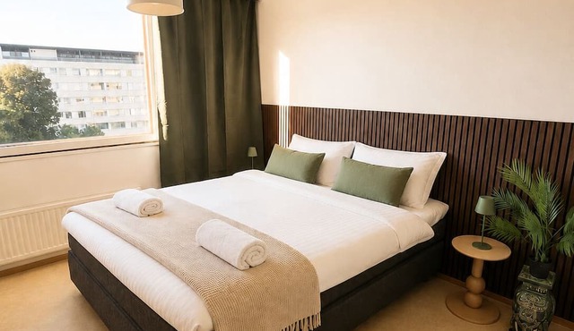 Ydinkeskustan helmi, parveke, 6 hlö, etätyö, loma, hotellilakanat