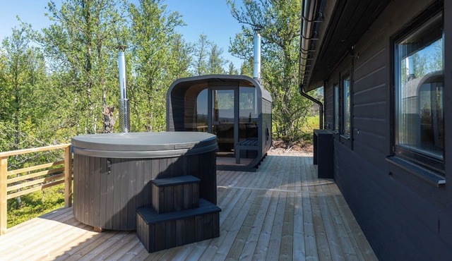 Sauna | Hot tub | WiFi | EV charger | Pets OK