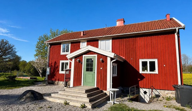 Charming vacation home in Småland, sleeps 6, dogs welcome, close to lakes