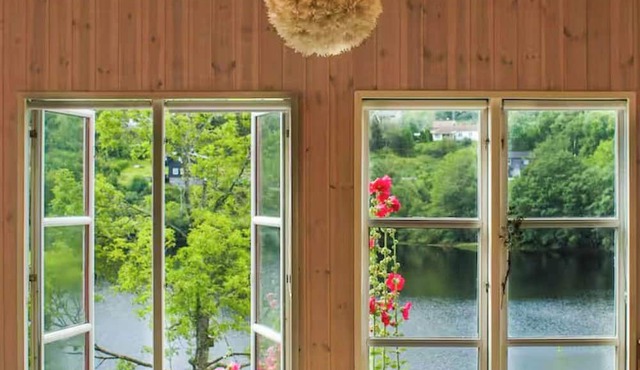 Lake house with rowing boat and sauna in Porsgrunn