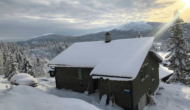 Unique cabin and freestanding sauna with views