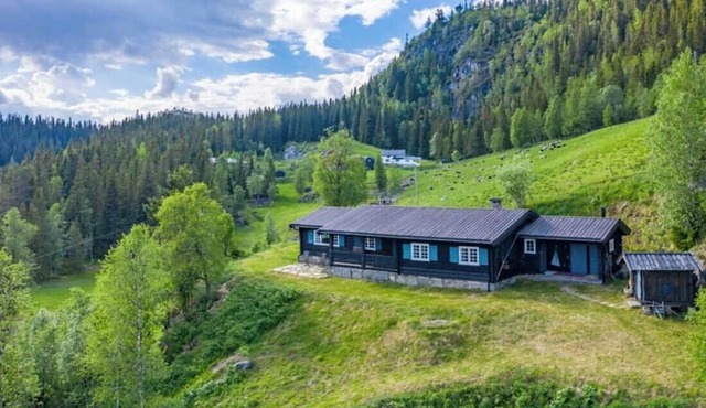 1940s cabin near Motjønn in Rauland