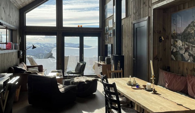 Modern cabin with mountain views in Rauland