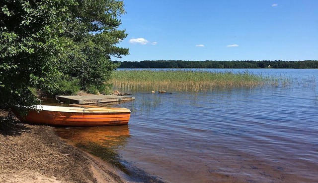 Nice holiday home with lake view