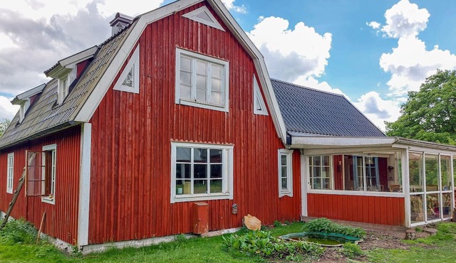 4 bedroom awesome home in Lönsboda