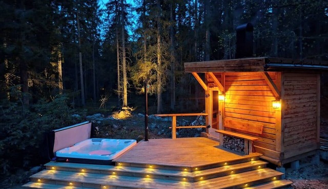 Covert Retreat Timber Cabin with Sauna & Hot-Tub