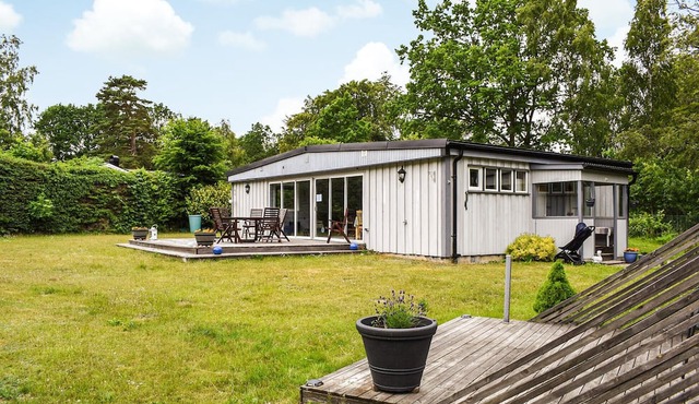 2 bedroom lovely home in Brösarp